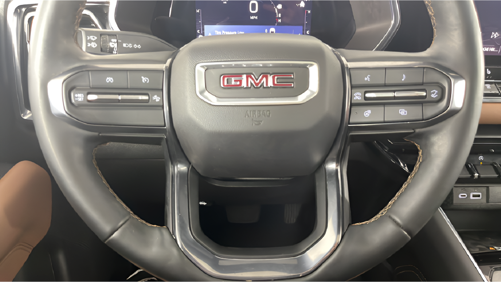 Used 2023 Silver GMC AT4 image 25