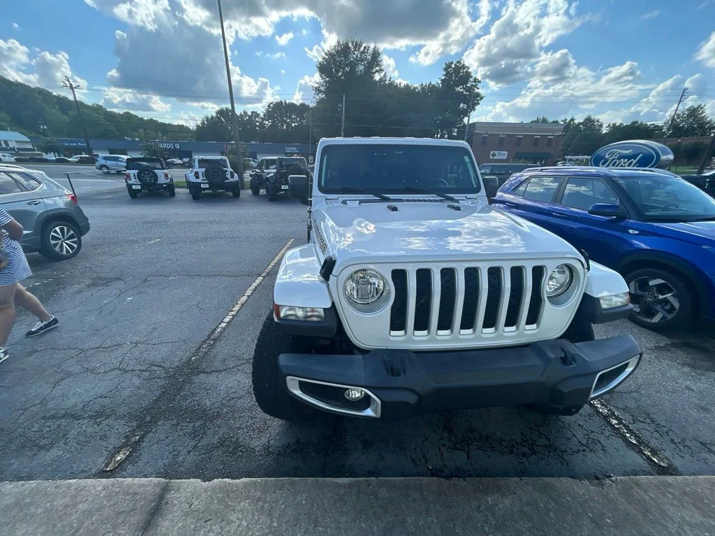 Used 2021 White Jeep Overland image 1