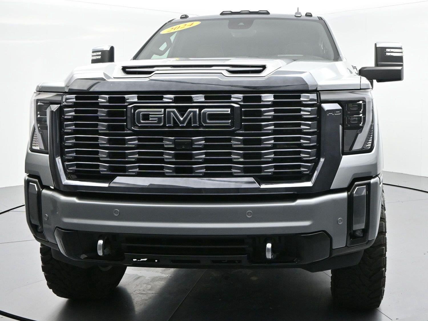 Used 2024 Sterling Metallic GMC Denali Ultimate image 2
