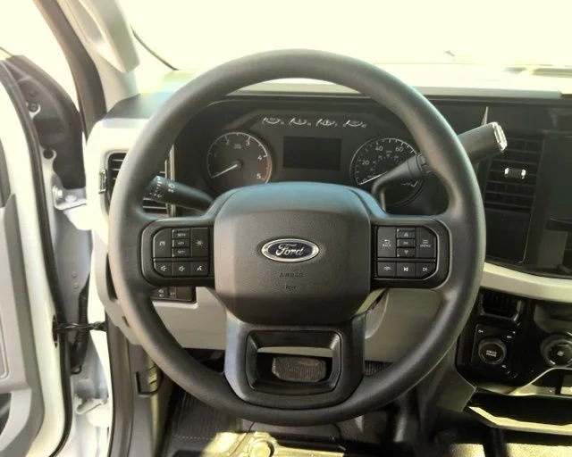 New 2026 Oxford White Ford XL image 11
