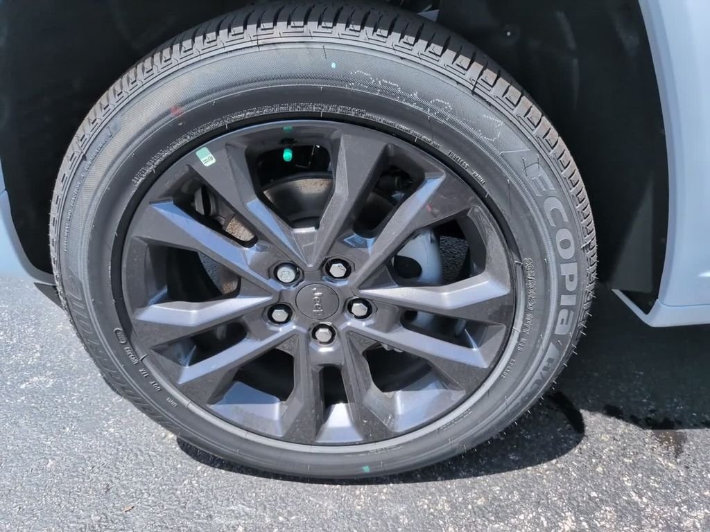 2026 Jeep Grand Cherokee Limited Reserve - Photo 13