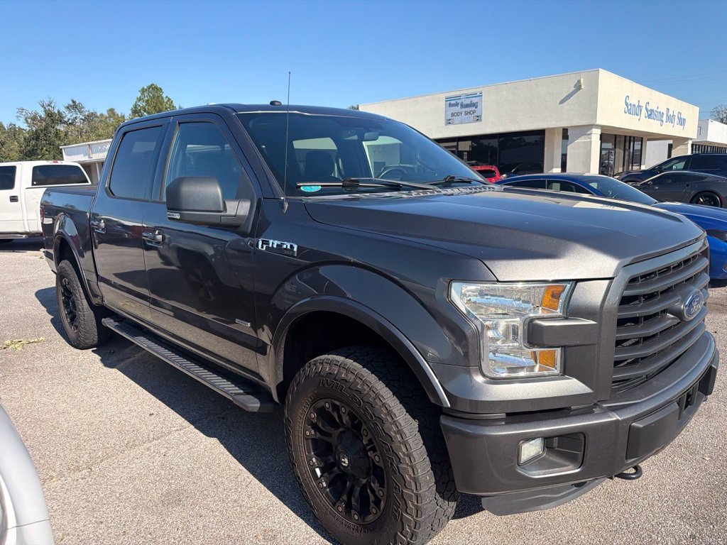 Used 2016 Gray Ford XLT image 3