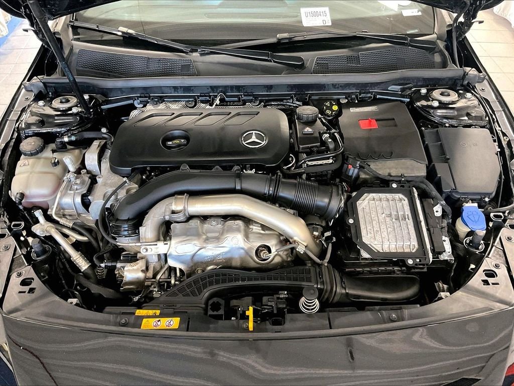 Used 2025 Silver Mercedes-Benz CLA 250 image 33