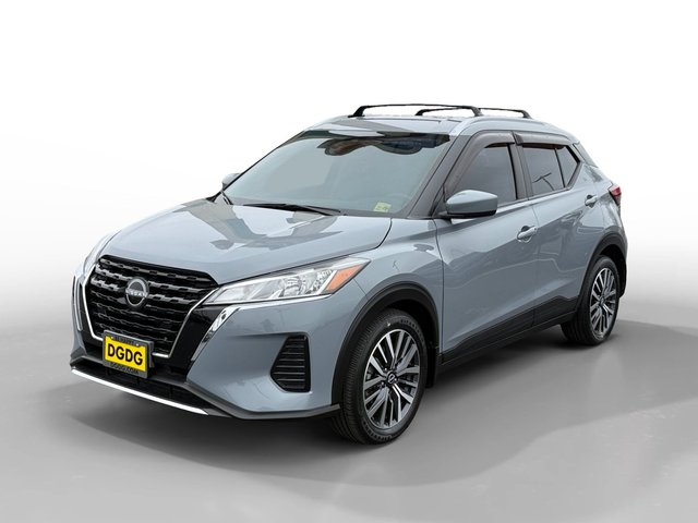 2022 Nissan Kicks SV