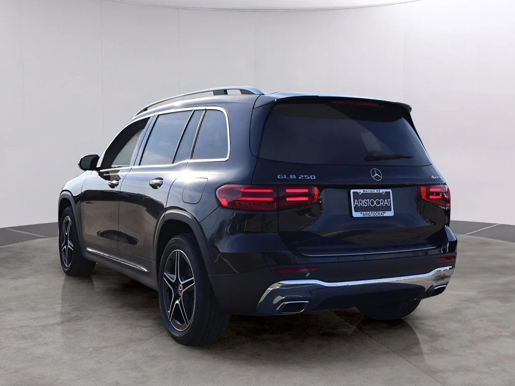 New 2026 Cosmos Black Metallic Mercedes-Benz GLB 250 image 5