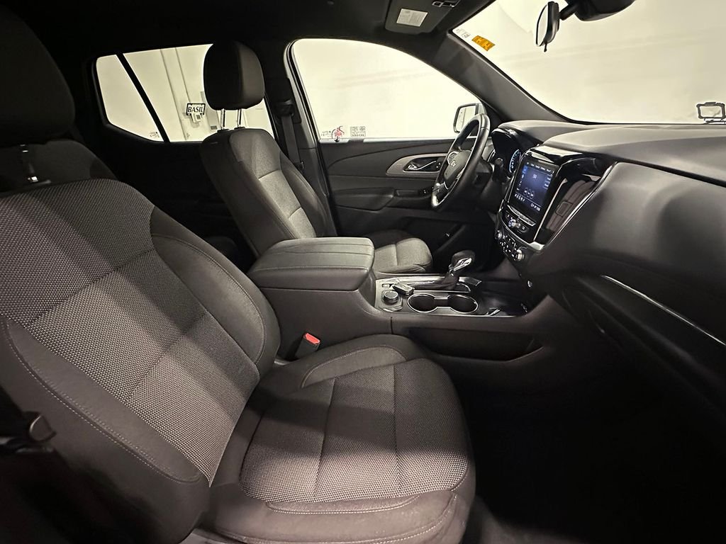 Used 2023 Gray Chevrolet LT image 28