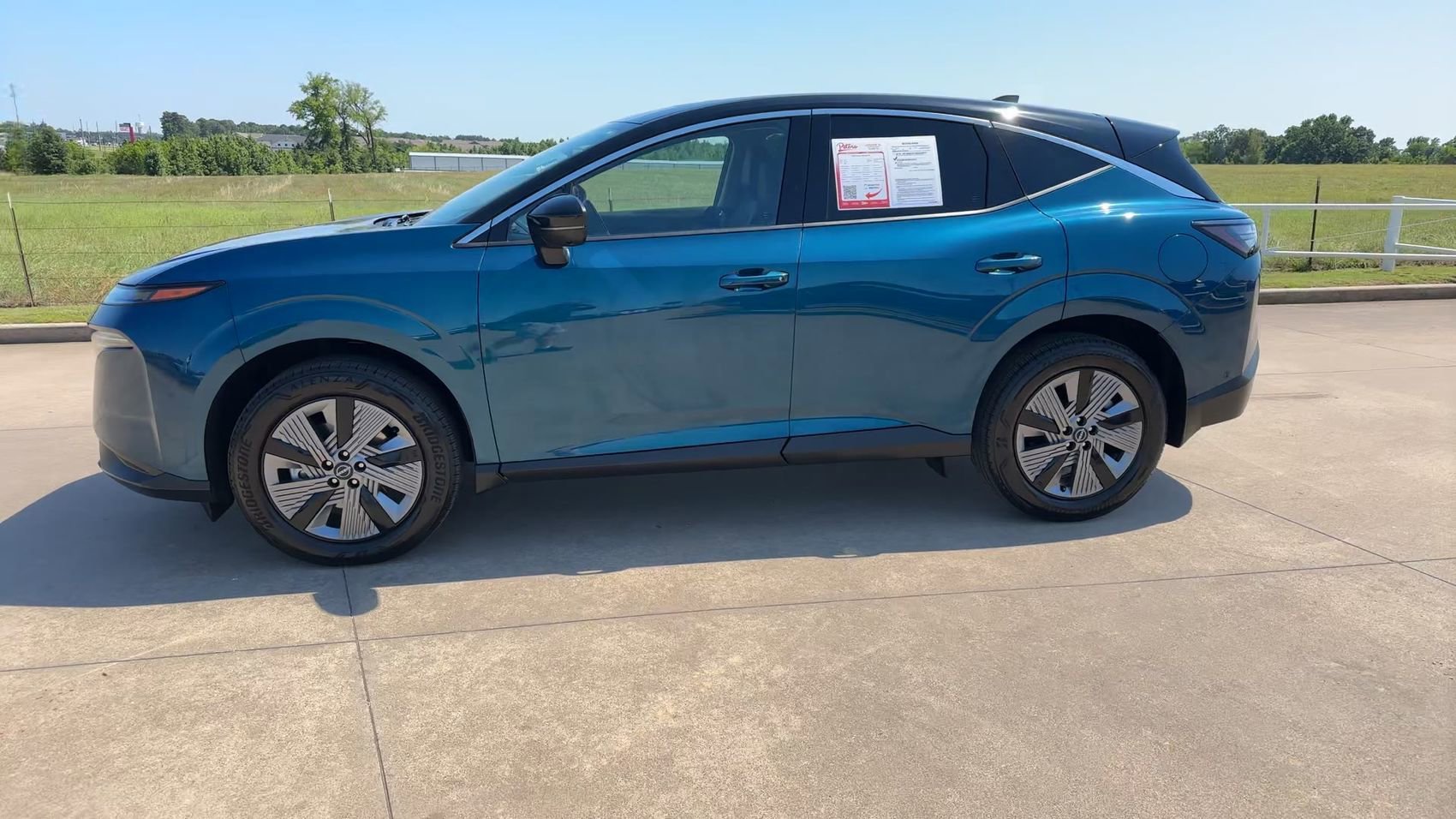 Used 2025 Aurora Blue Pearl Metallic/Super Black Nissan SL image 6