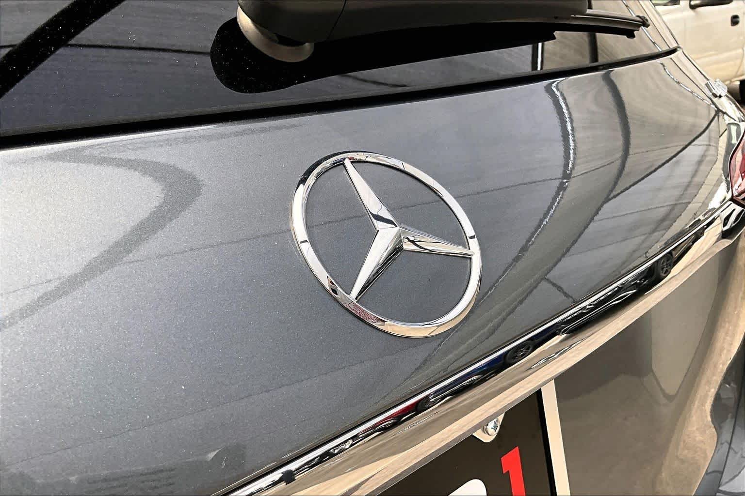 Certified Used 2026 Selenite Grey Metallic Mercedes-Benz GLE 450e image 10