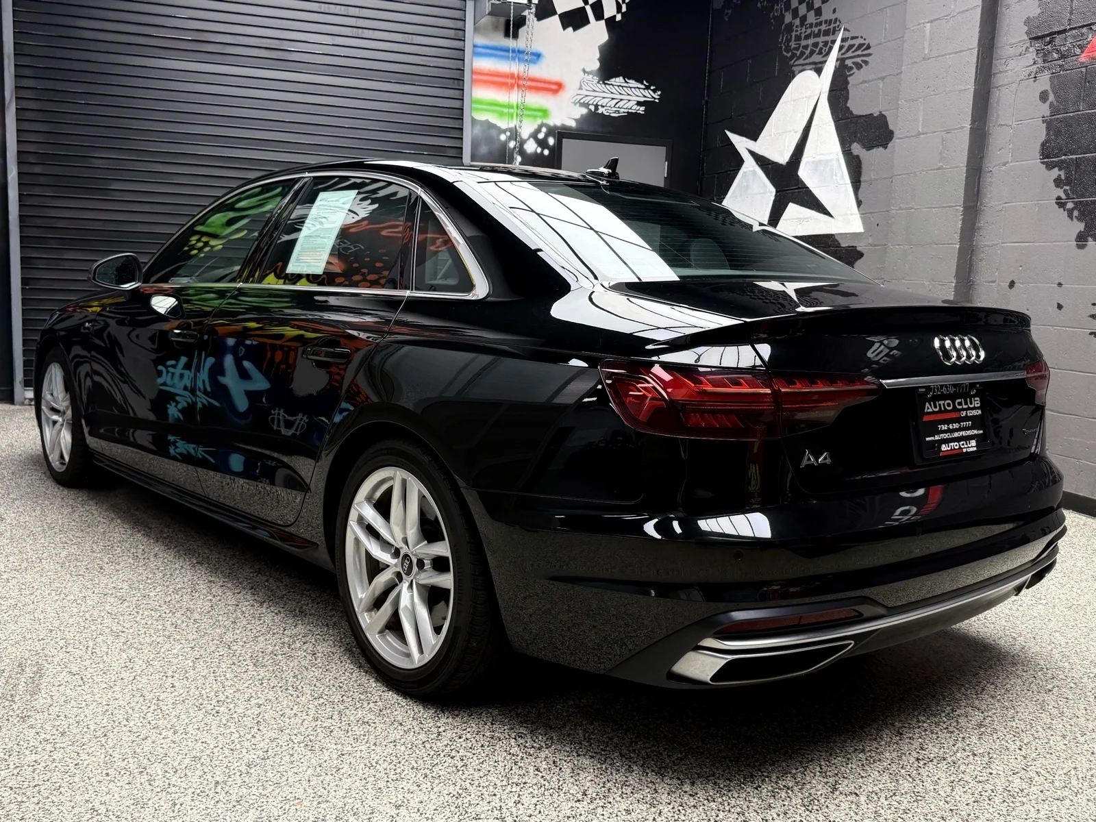 Used 2024 Mythos Black Metallic (0e0e) Audi quattro S line Prem Plus 45 TFSI image 4
