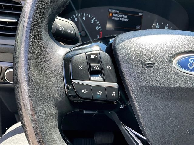 Used 2022 Blue Ford SE image 23
