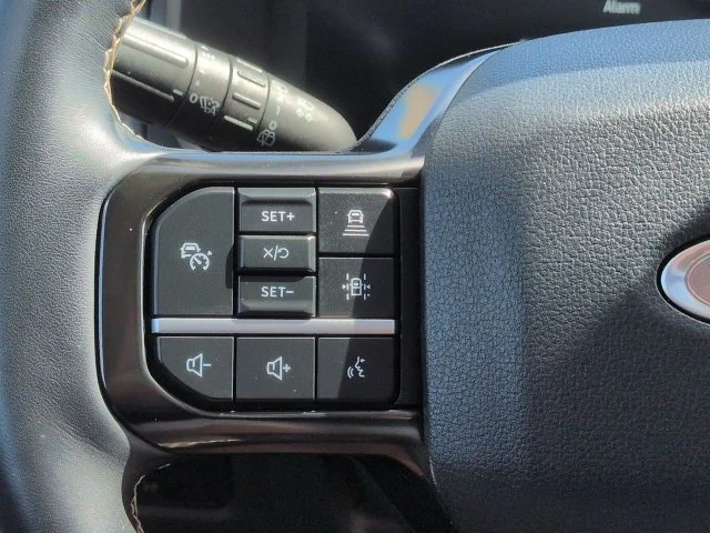 Certified Used 2024 Oxford White Ford Platinum image 28