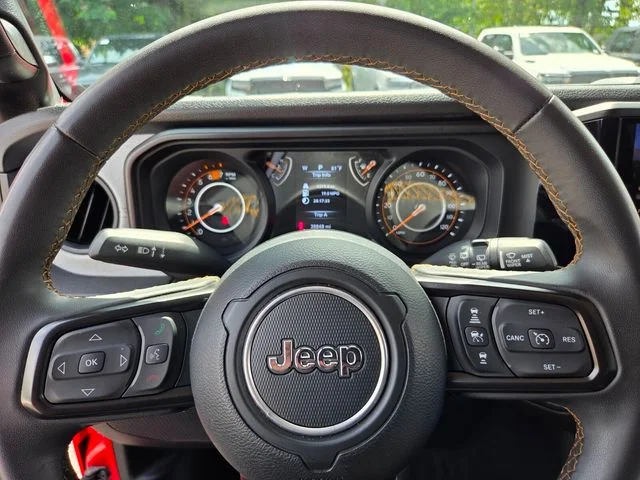 Used 2024 Red Jeep Sport S image 23