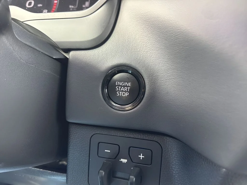 Used 2025 Black Toyota Platinum image 23