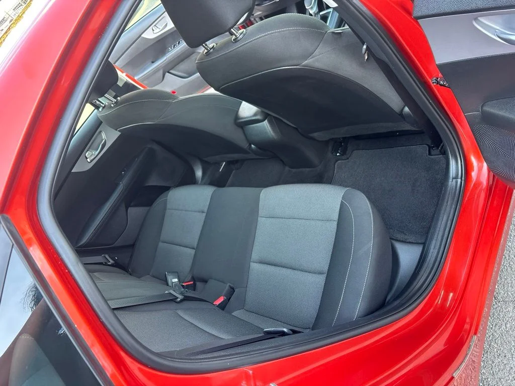Used 2023 Red Kia LXS image 23