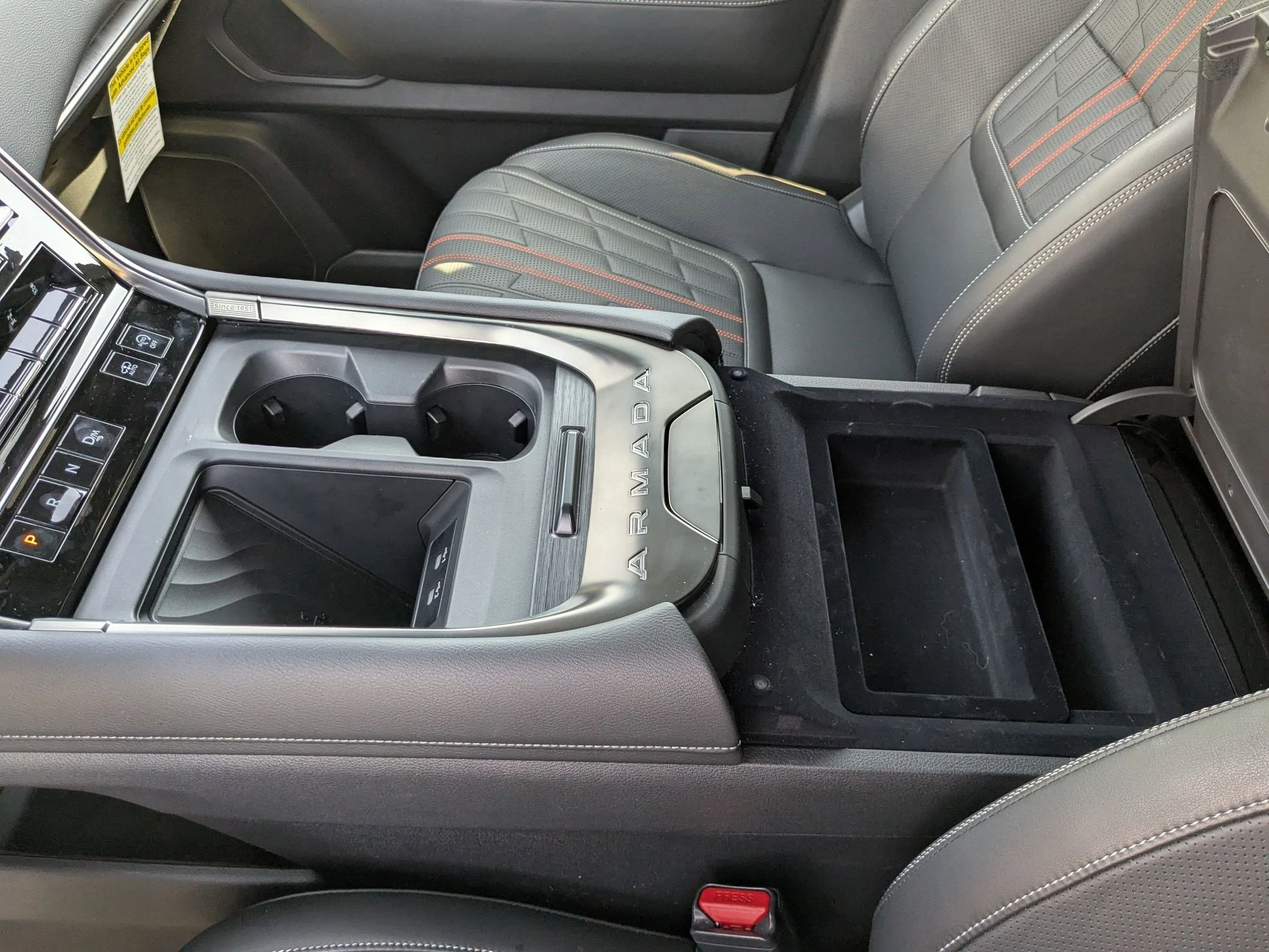 2025 Nissan Armada PRO-4X - Photo 24