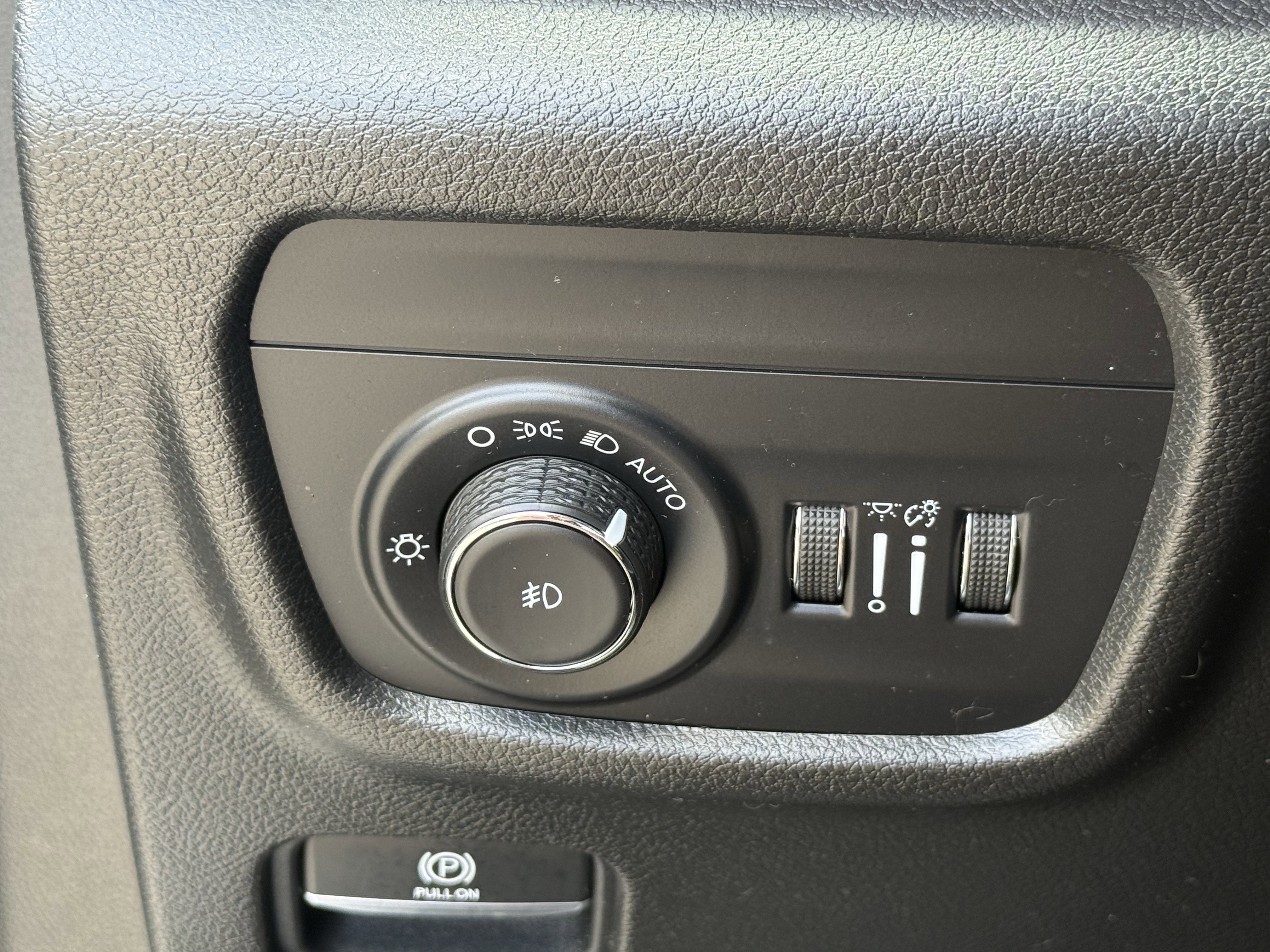 Used 2021 Bright White Clearcoat Jeep Limited image 24