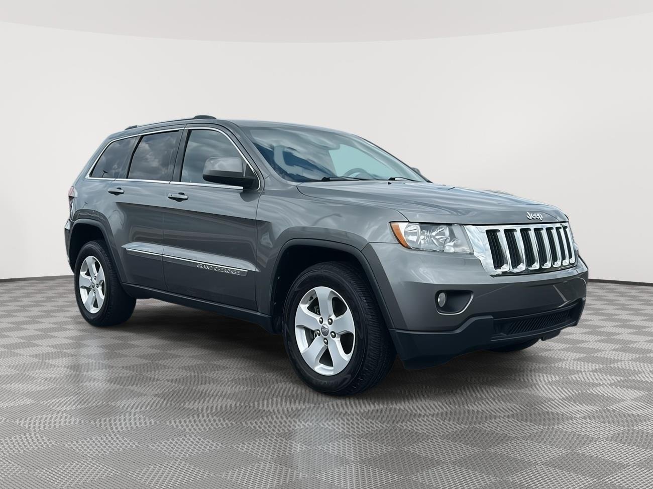 2013 Jeep Grand Cherokee Laredo X 4WD's photo