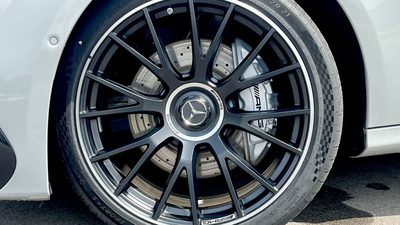 New 2026 MANUFAKTUR Alpine Grey Mercedes-Benz AMG® E 53 E image 18