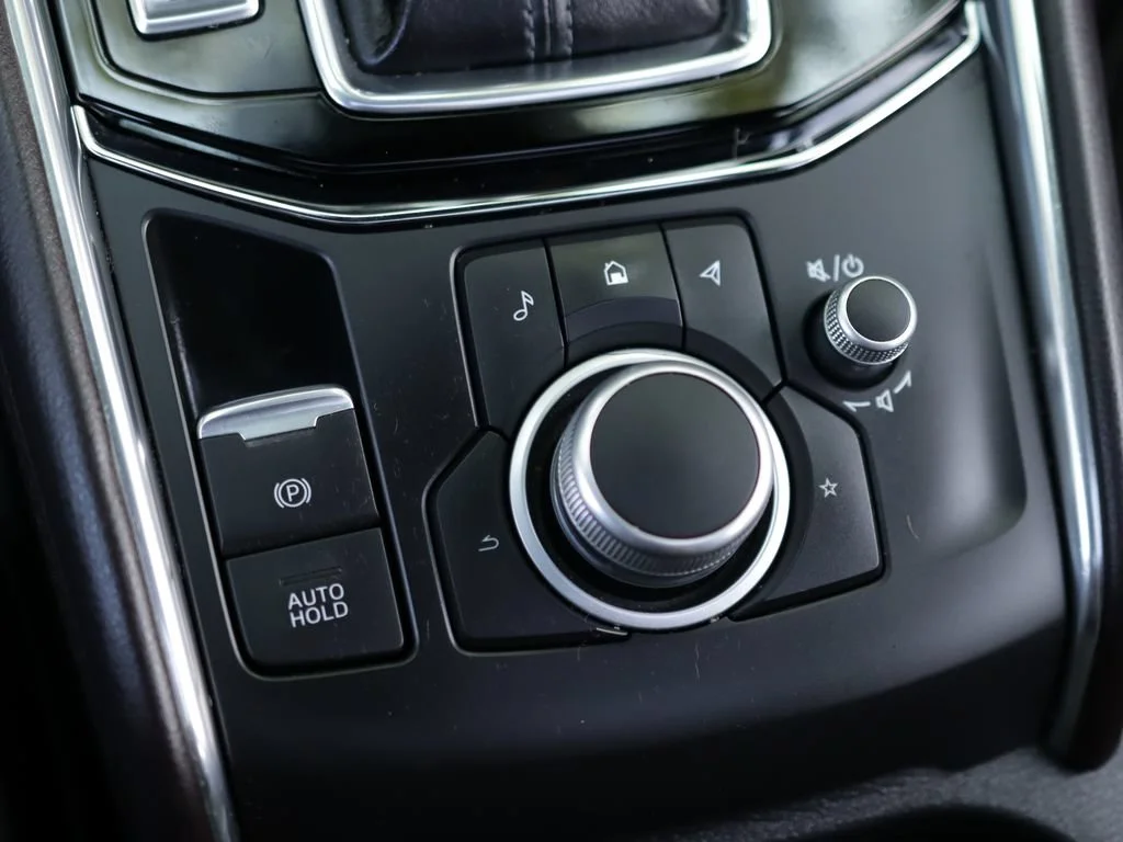 Used 2021 Gray Mazda Signature image 17