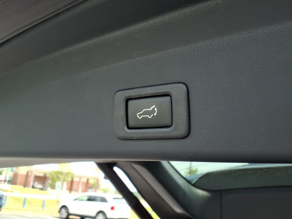 Used 2019 Crystal Black Silica Subaru Limited image 27