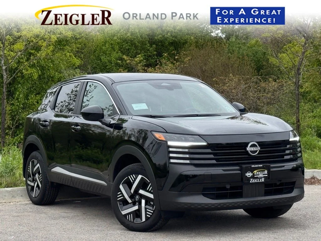 2025 Nissan Kicks 2.0 SV's photo