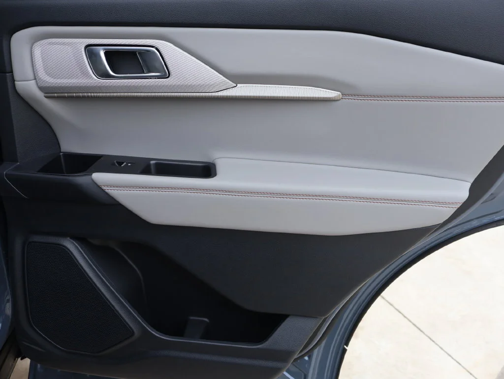 New 2026 Vapor Blue Metallic Ford Active image 10