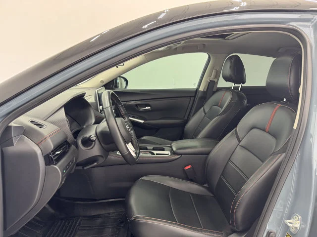 Used 2024 Atlantic Gray Metallic/Super Black Nissan SR image 18