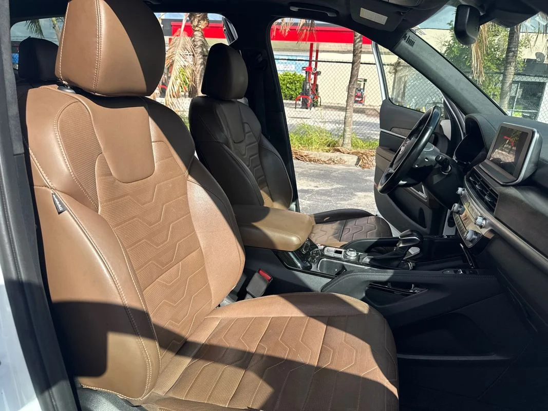 Used 2020  Kia SX image 16