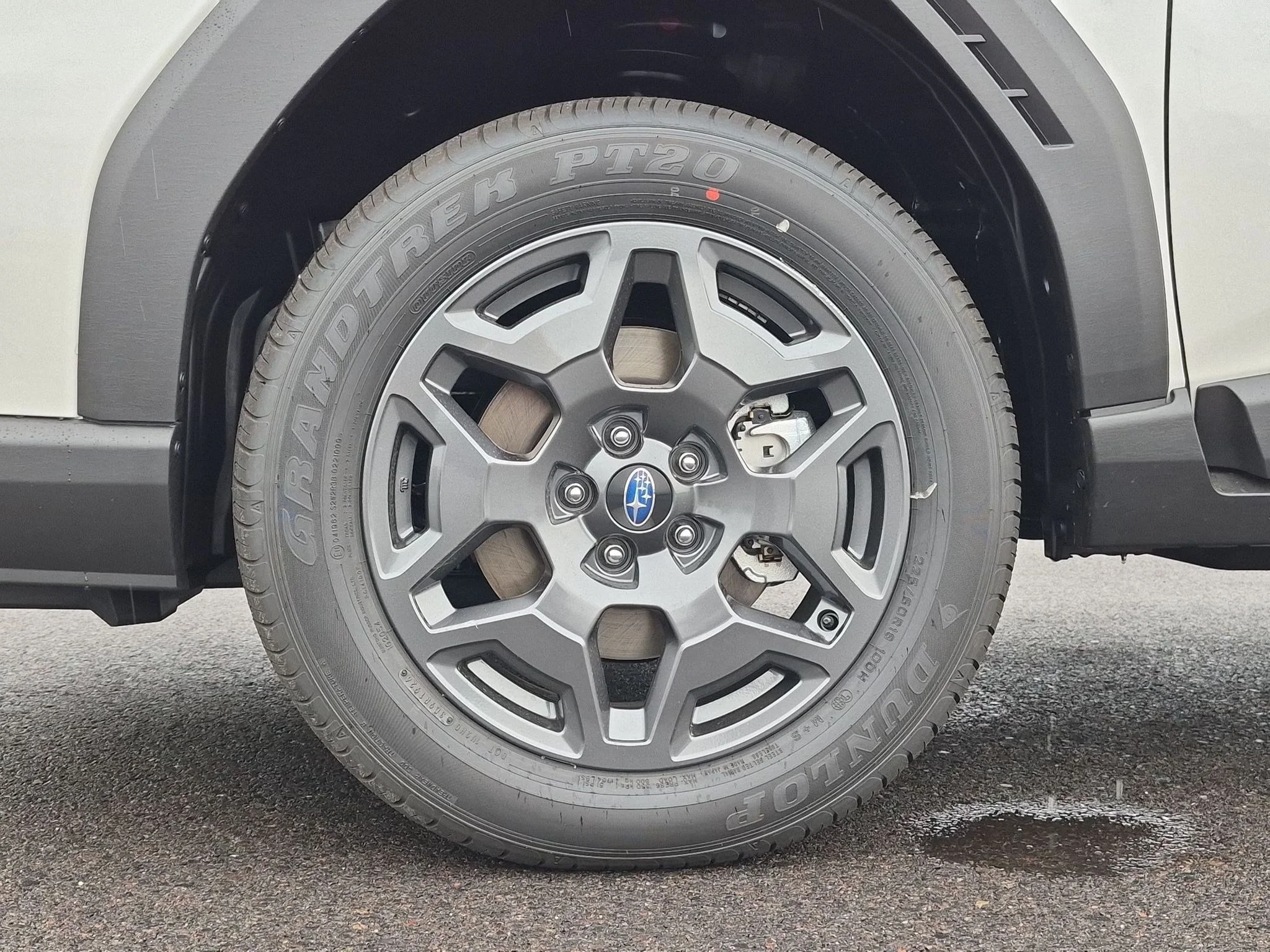New 2026 CRYSTAL WHITE PEARL Subaru Premium image 25