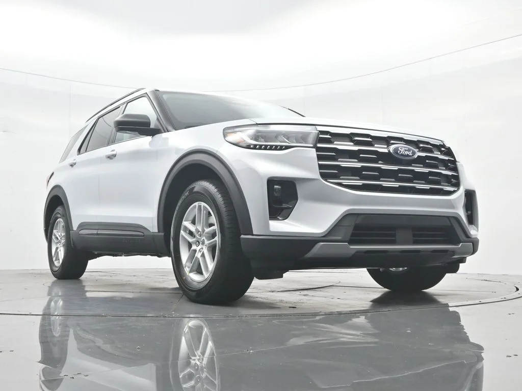 New 2026 White Ford Active image 44