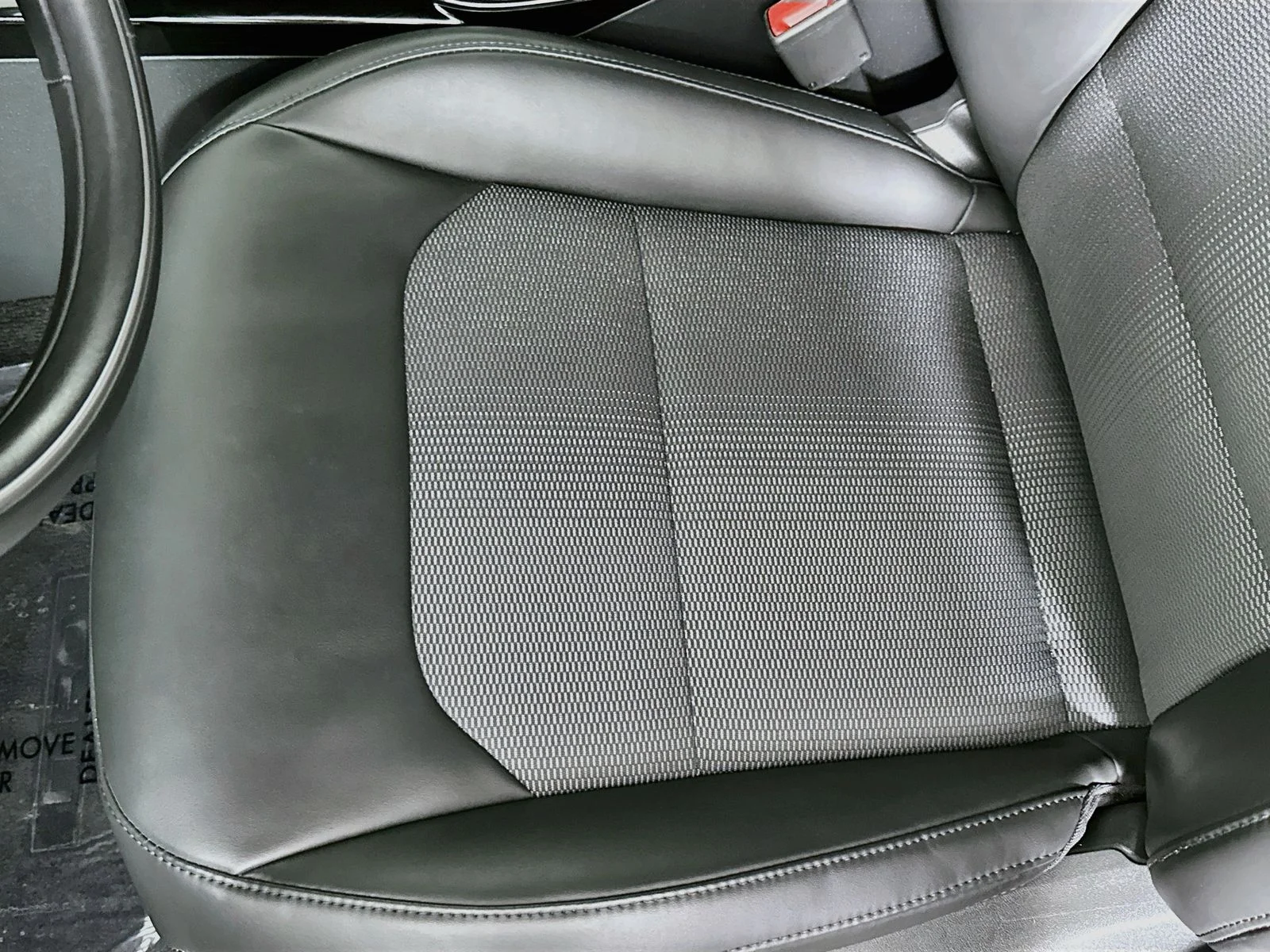 Used 2024 Steel Gray Kia Wind image 19