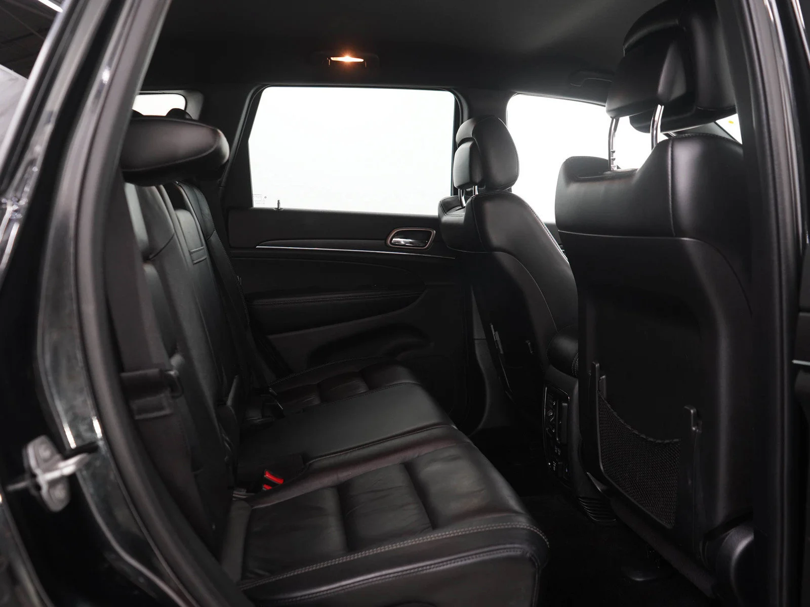 Used 2015 Brilliant Black Crystal Pearlcoat Jeep Limited image 12