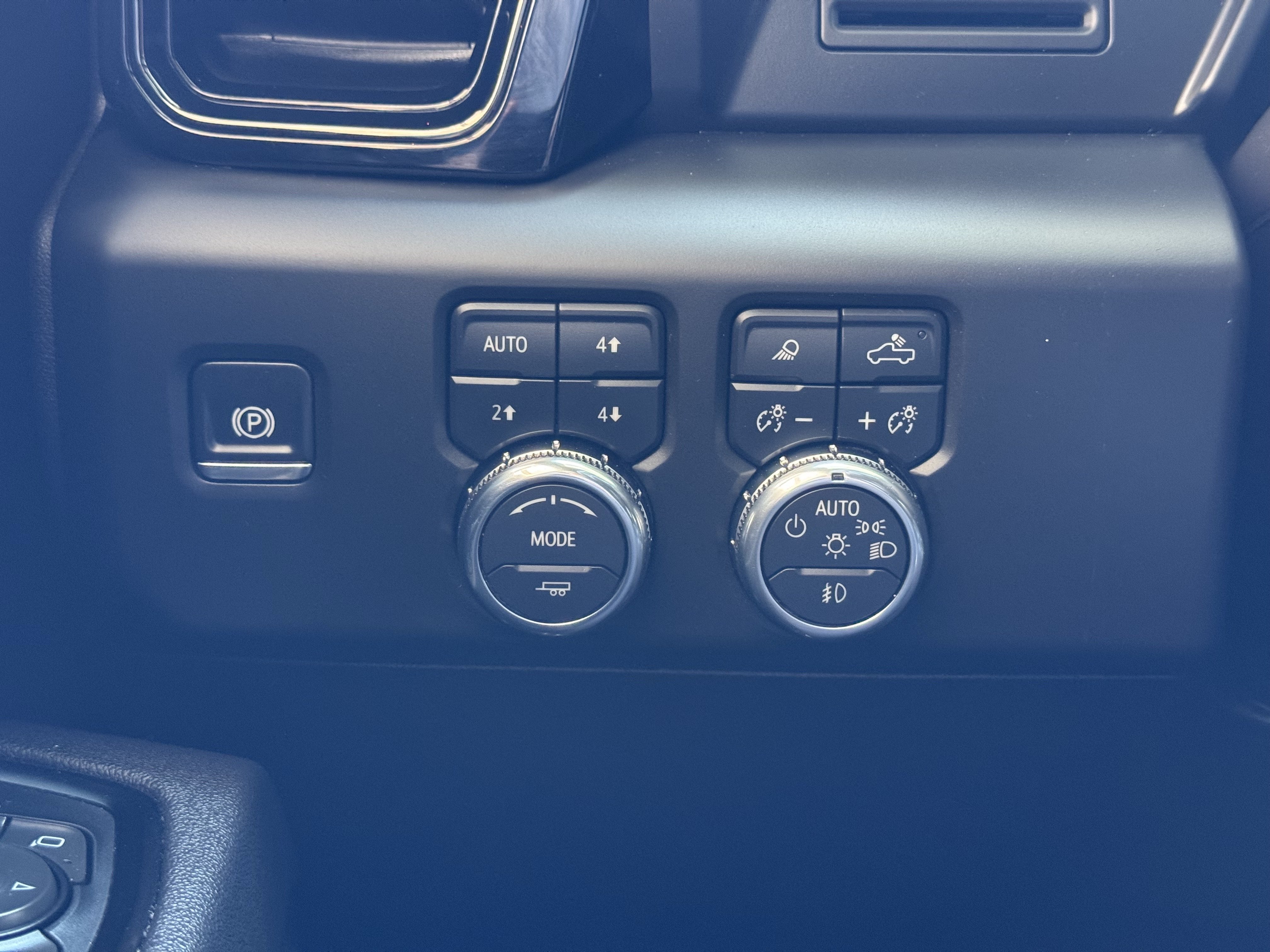 2025 GMC Sierra 1500 AT4 - Photo 33