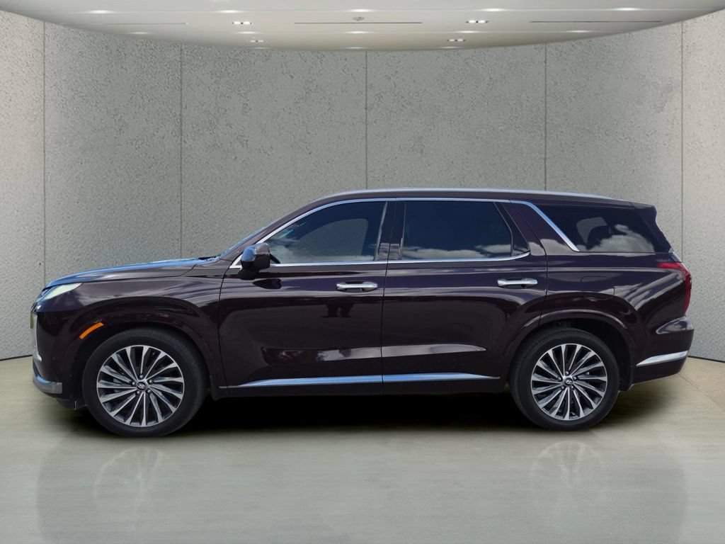 Used 2023 Sierra Burgundy Hyundai Calligraphy image 9