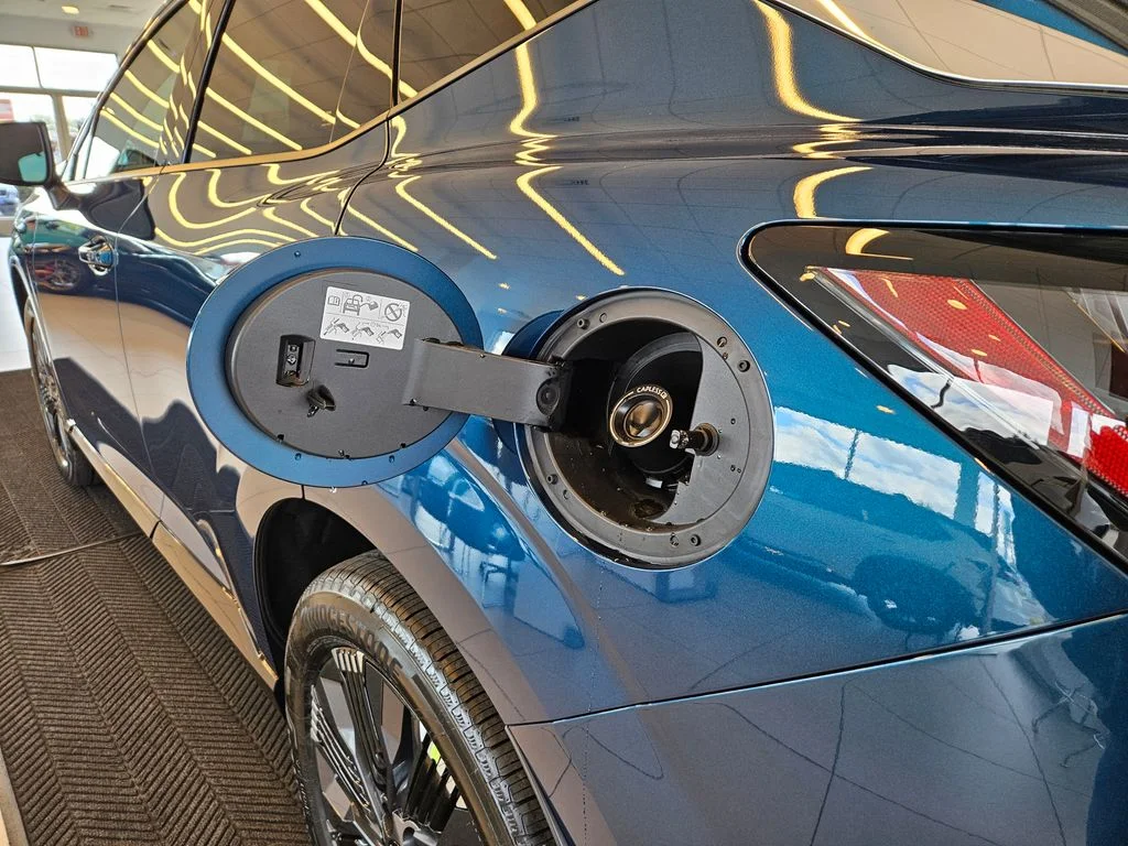 New 2026 Aurora Blue Pearl Metallic Nissan Platinum image 31