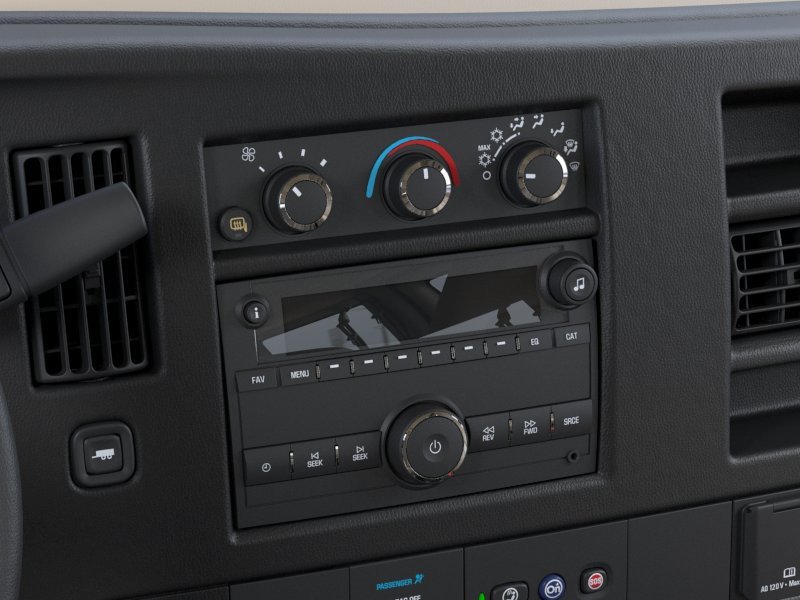 2025 GMC Savana Cargo Work Van - Photo 20