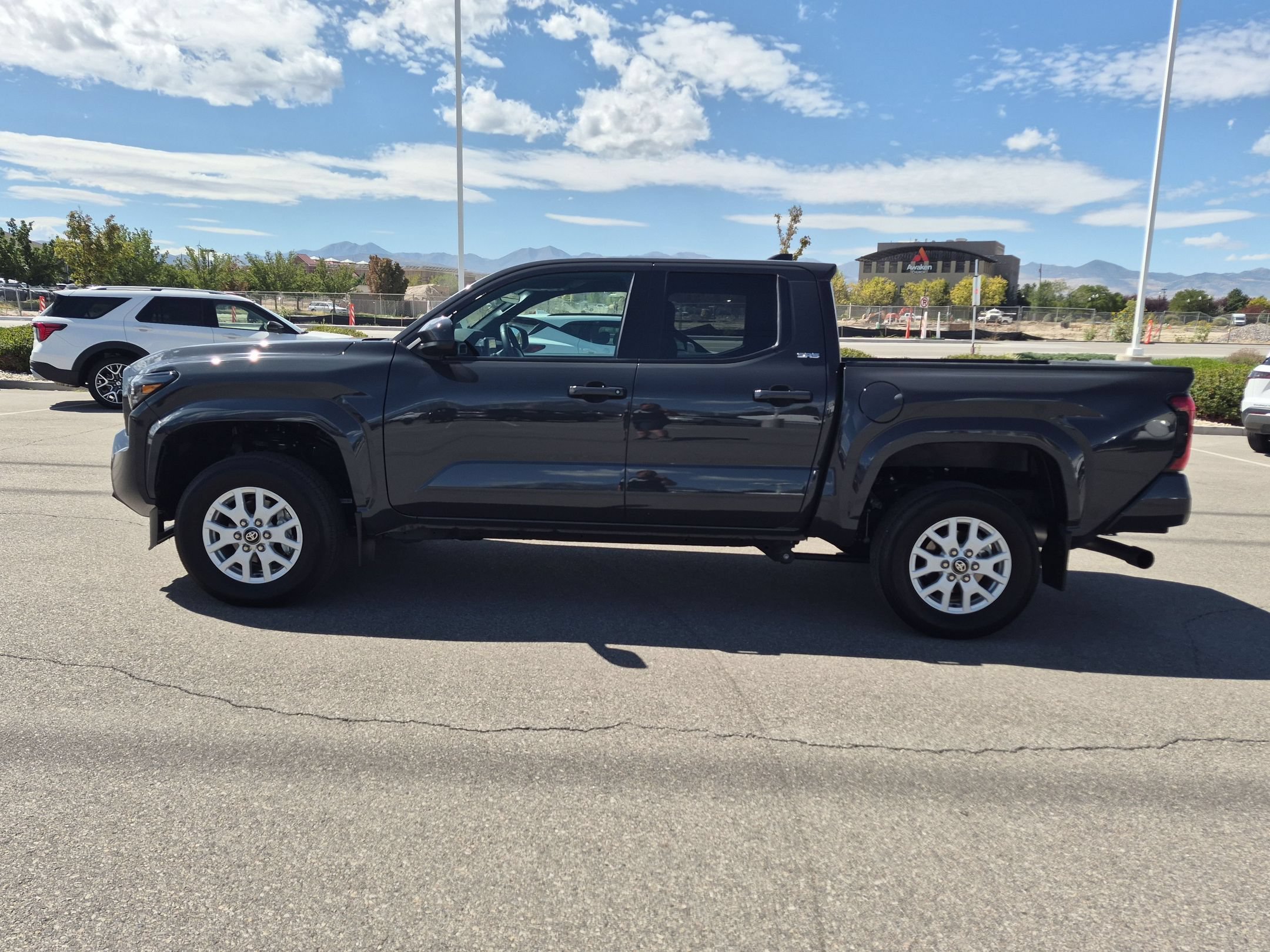 Used 2024 Underground Toyota SR5 image 7