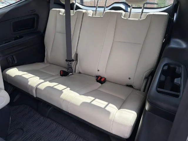 Used 2022 White Subaru Limited image 39