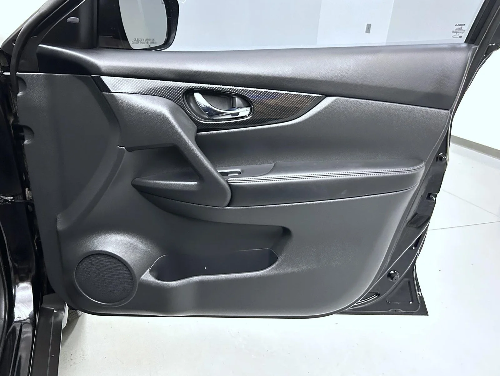 Used 2019 Black Nissan SL image 16