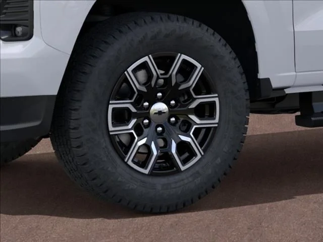 New 2026 White Chevrolet Z71 image 9