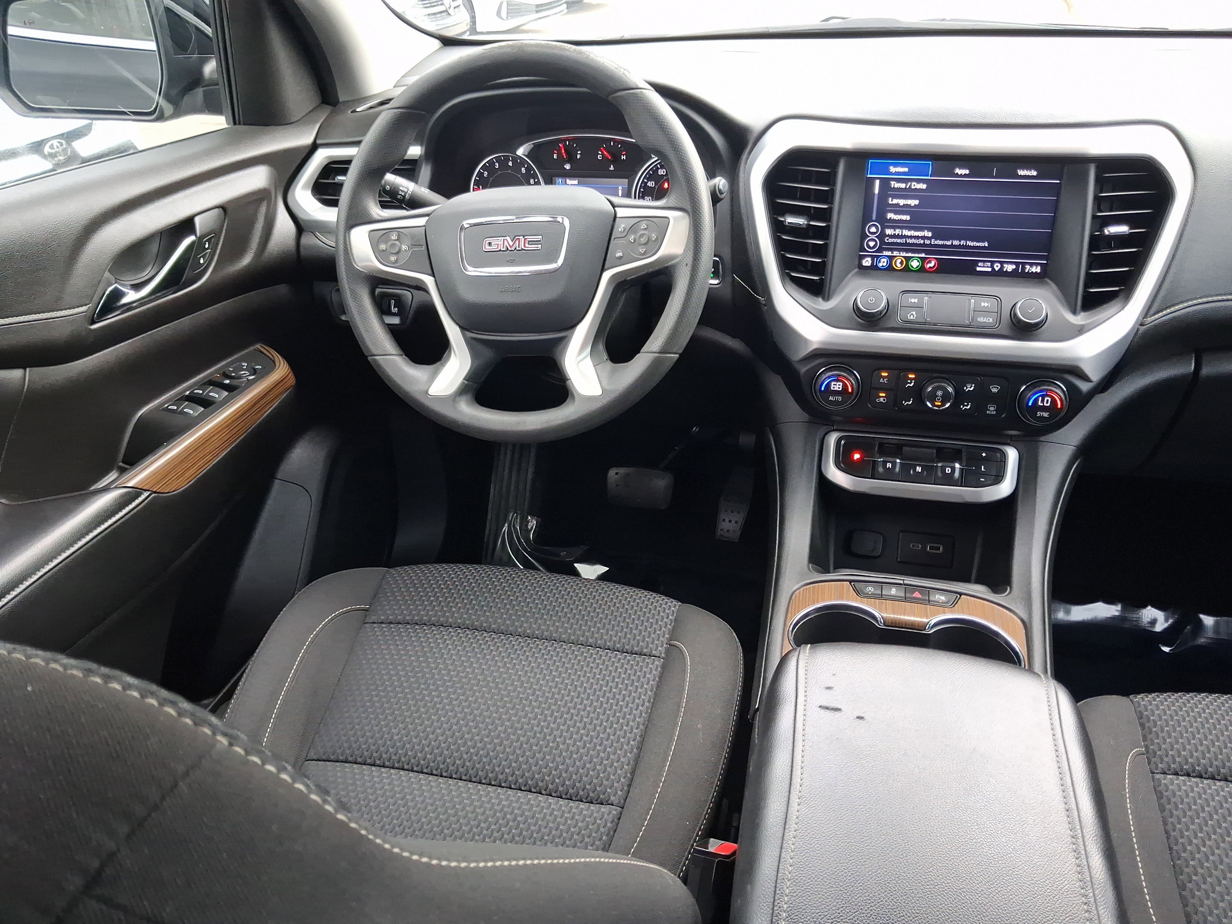 Used 2021 Black GMC SLE image 10