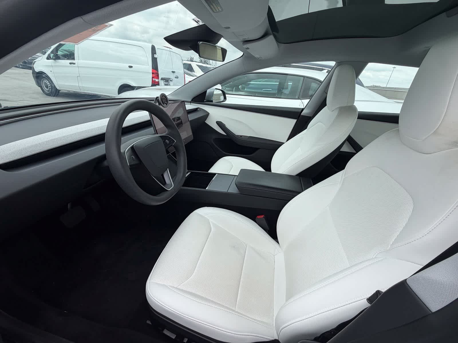 Used 2024 Quicksilver Tesla  image 5