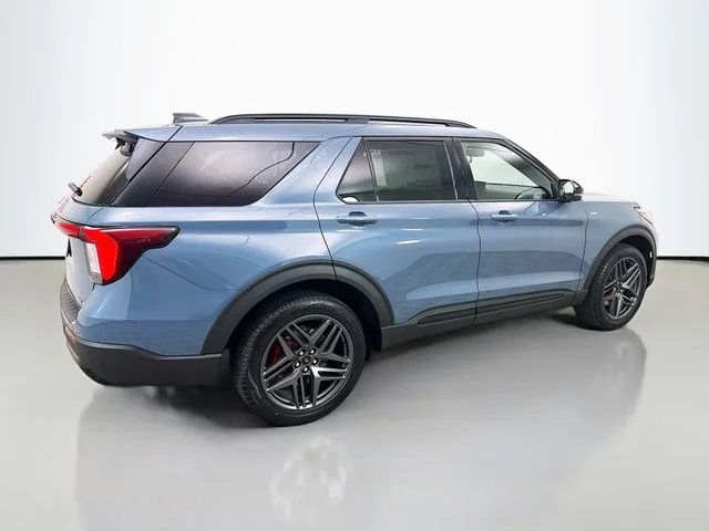 New 2026 Vapor Blue Ford ST-Line image 7