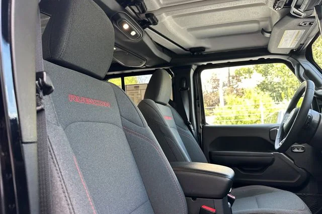 Used 2025 Black Jeep Rubicon image 15
