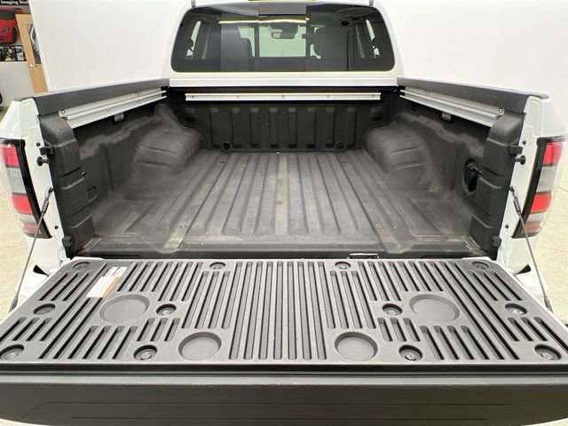 2024 Nissan Frontier SL - Photo 38