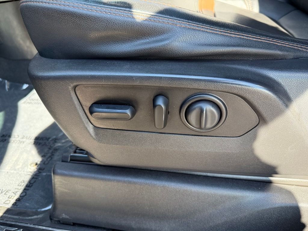 Used 2021 Onyx Black GMC AT4 image 7