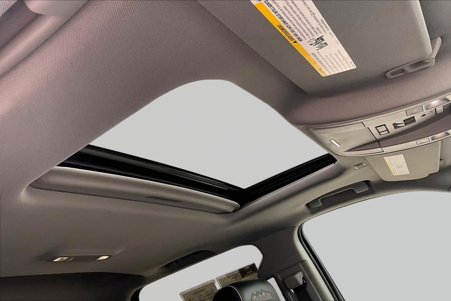 Used 2018 Black Chevrolet High Country image 14