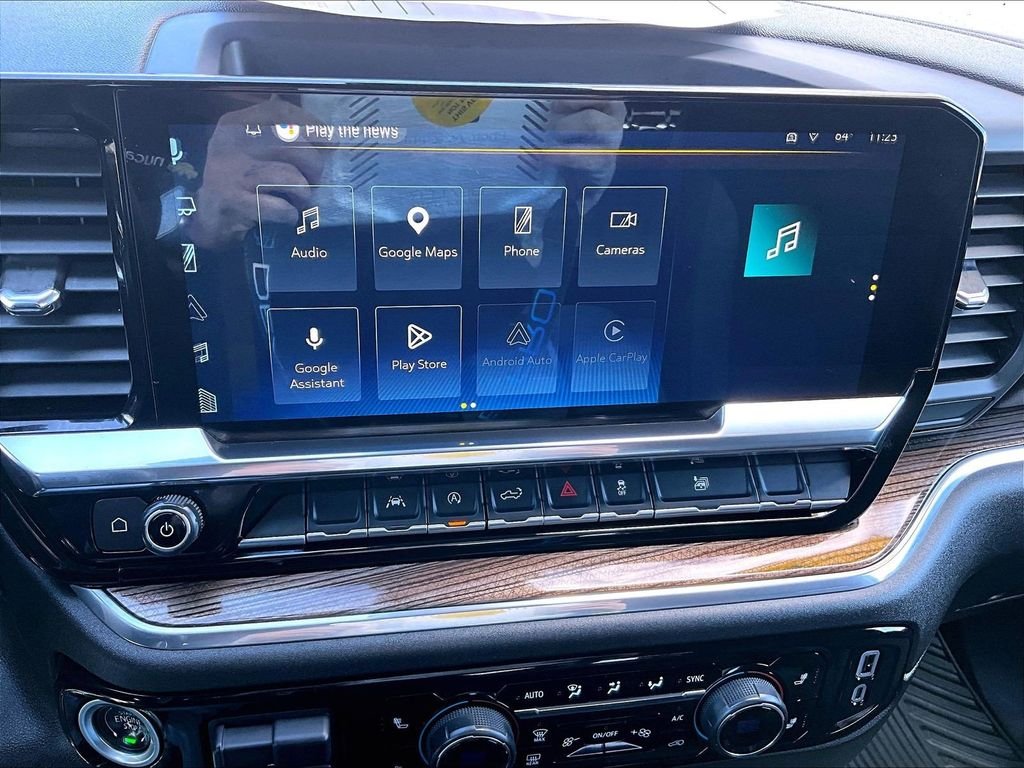 Used 2025 Black Chevrolet LT image 25