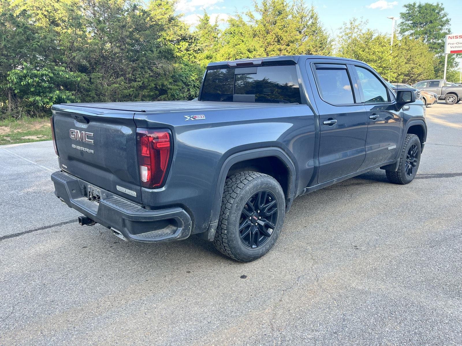 Used 2021 Dark Sky Metallic GMC Elevation image 7