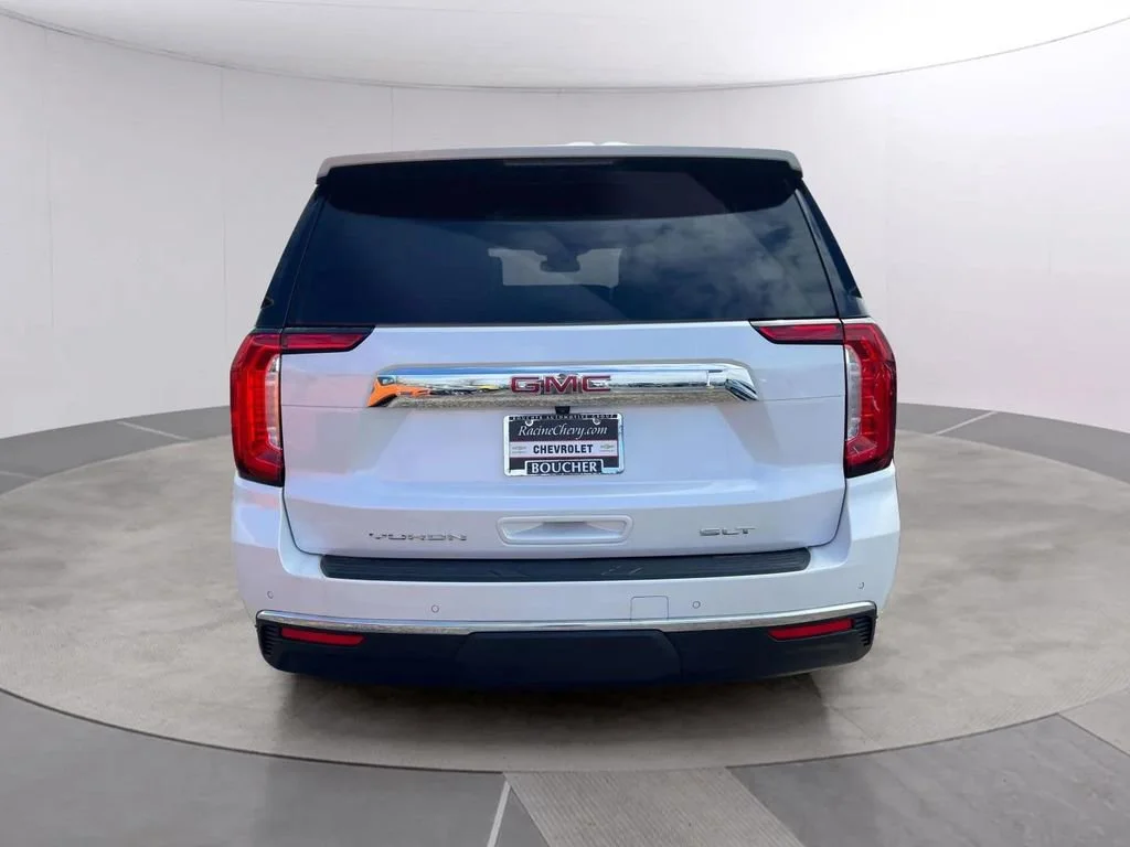 Used 2023 White Frost Tricoat GMC SLT image 6